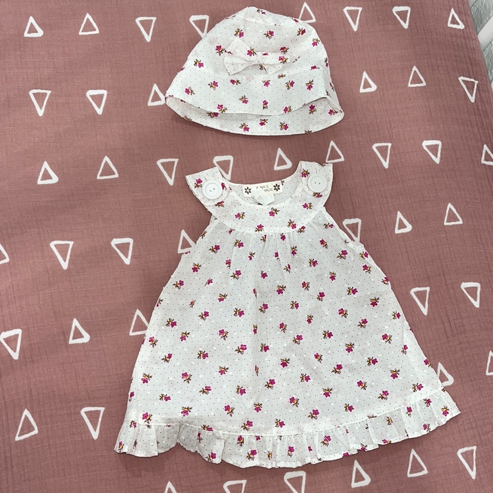 Anna’s Handmade dress and hat to match